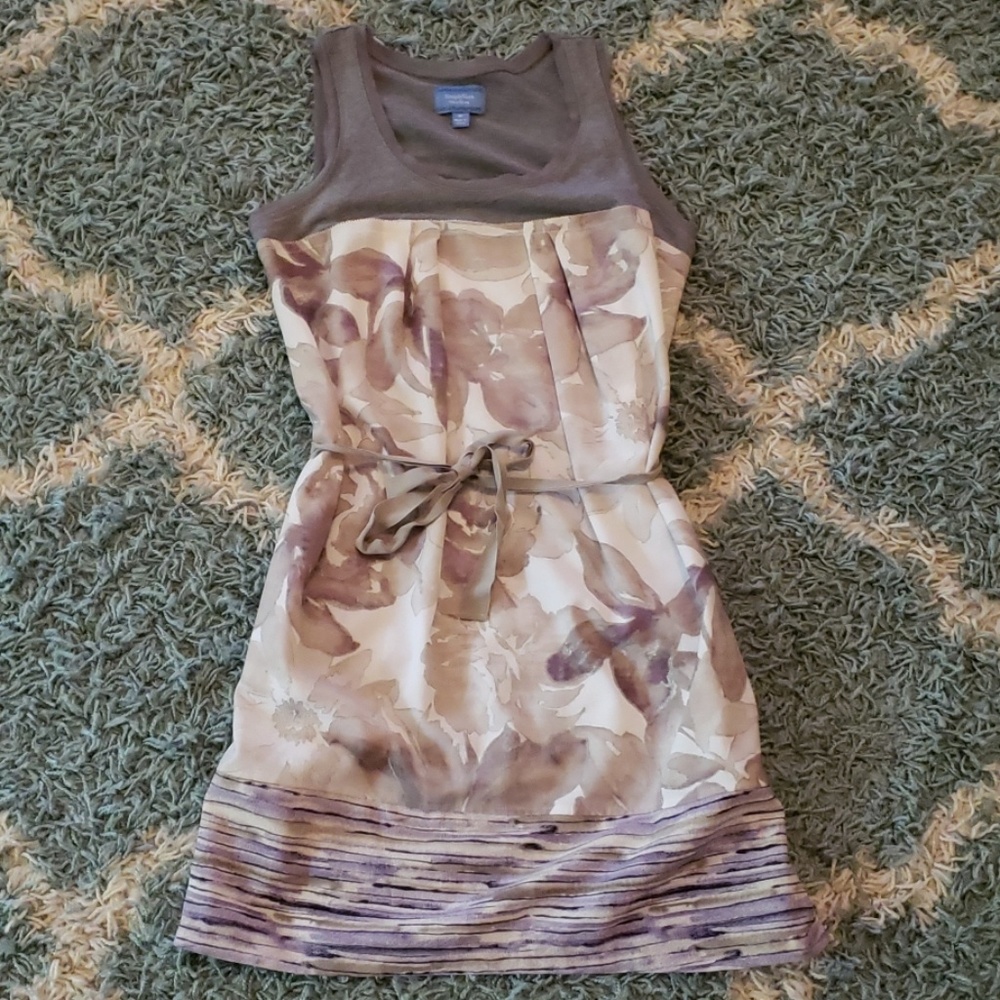 Simply Vera by Vera Wang dress size medium